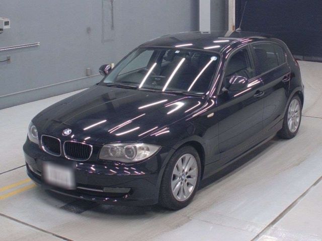 5082 BMW 1 SERIES 2011 г. (CAA Gifu)